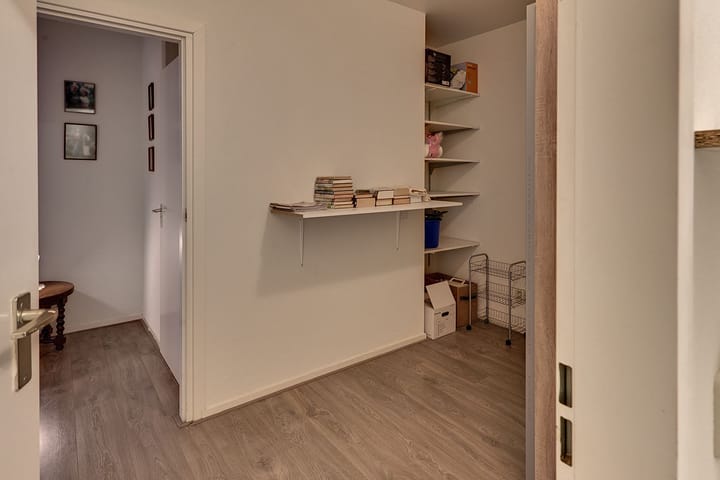 Foto 33 van Roos- en Doornhof 7