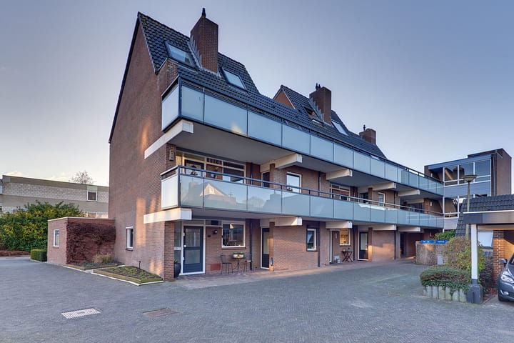 Foto 38 van Roos- en Doornhof 7