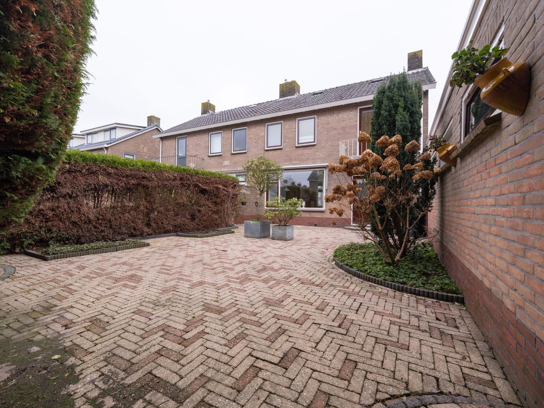 Photo 2 of Burmanialaan 80