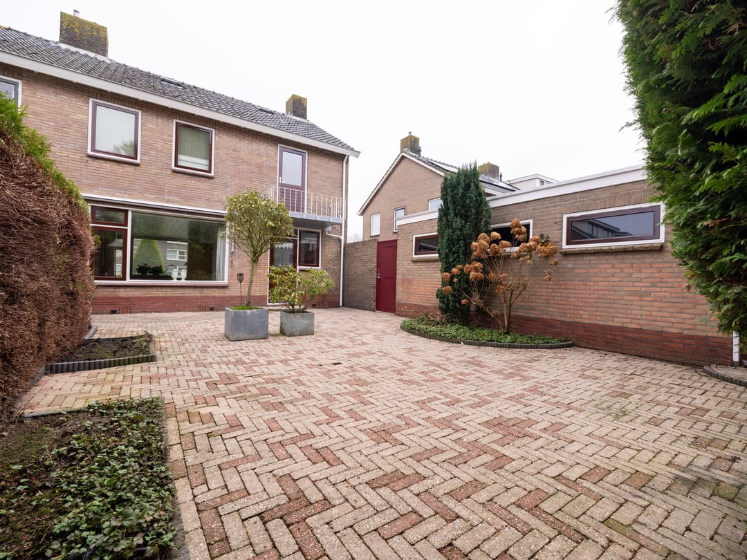 Photo 37 of Burmanialaan 80