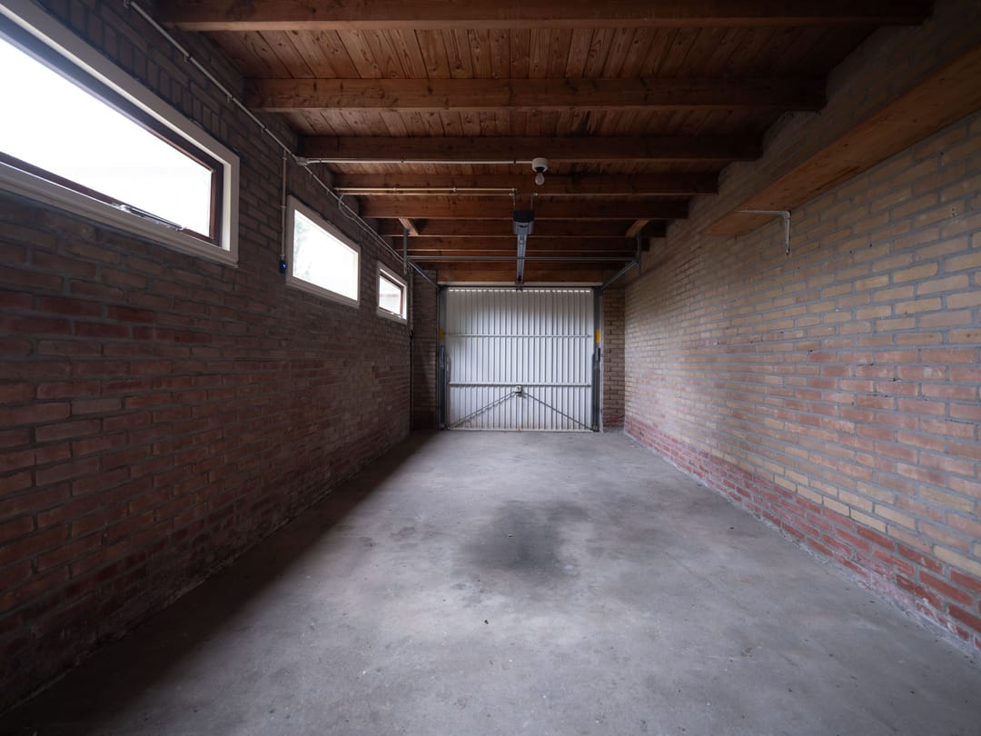 Photo 38 of Burmanialaan 80