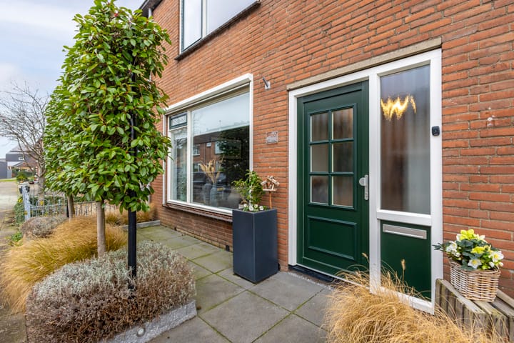 Foto 6 van Van Brederodestraat 66