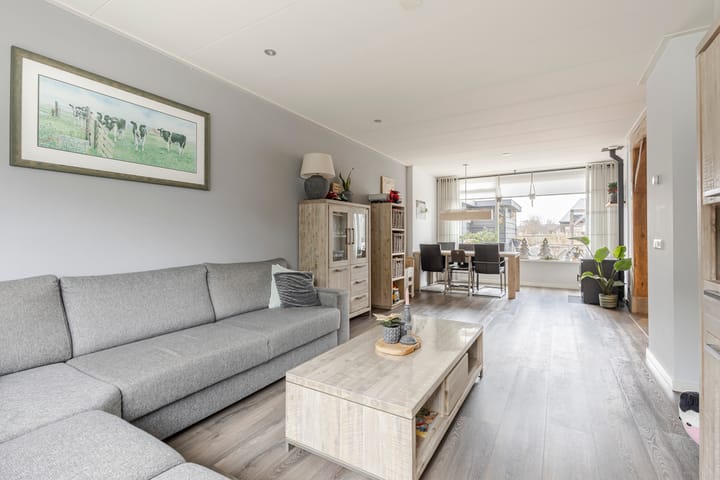 Foto 12 van Van Brederodestraat 66