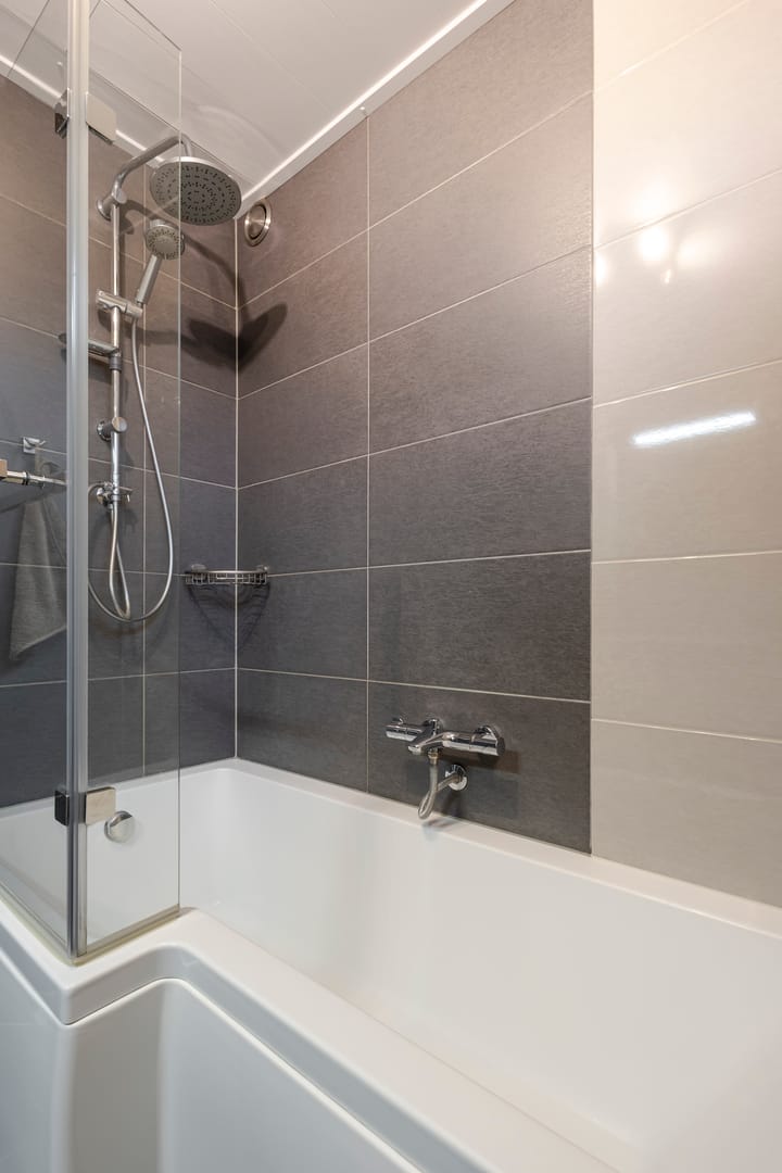 Foto 27 van Van Brederodestraat 66