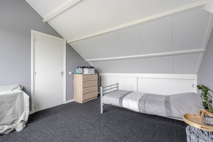 Foto 30 van Van Brederodestraat 66