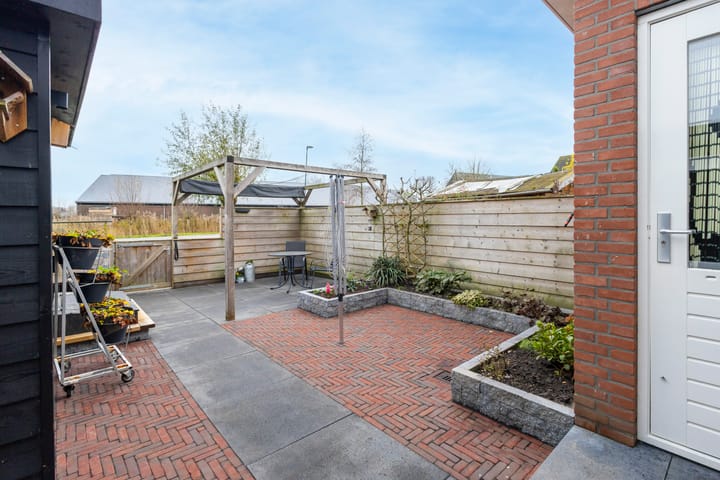 Foto 31 van Van Brederodestraat 66