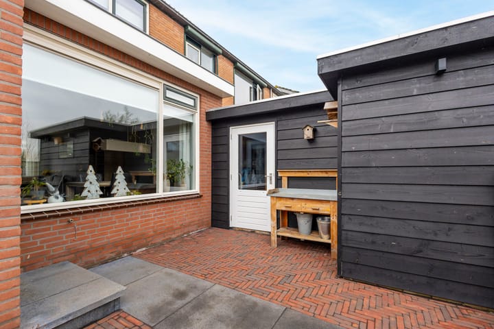 Foto 34 van Van Brederodestraat 66