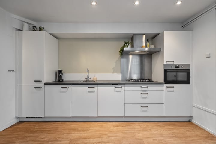 Foto 8 van Van Hogendorpstraat 63