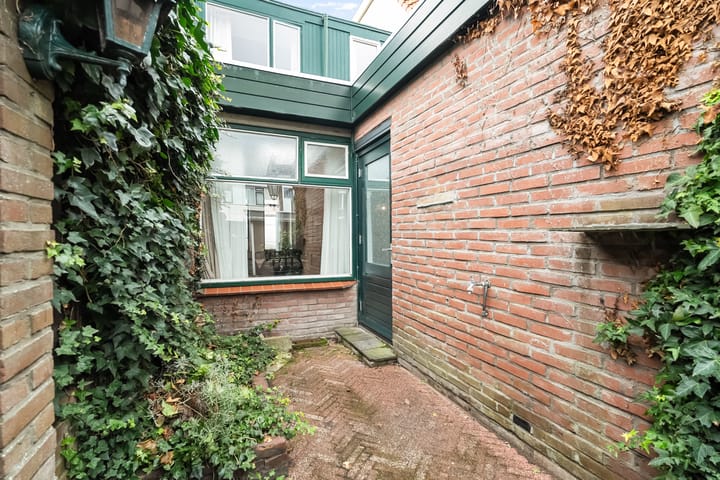 Foto 23 van Van Hogendorpstraat 63