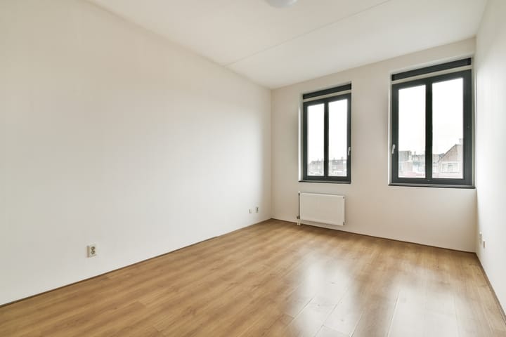 Photo 12 of Wolterbeekstraat 47