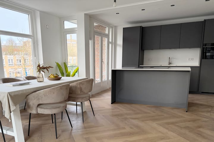 Foto 5 van Jan van Galenstraat 210-1