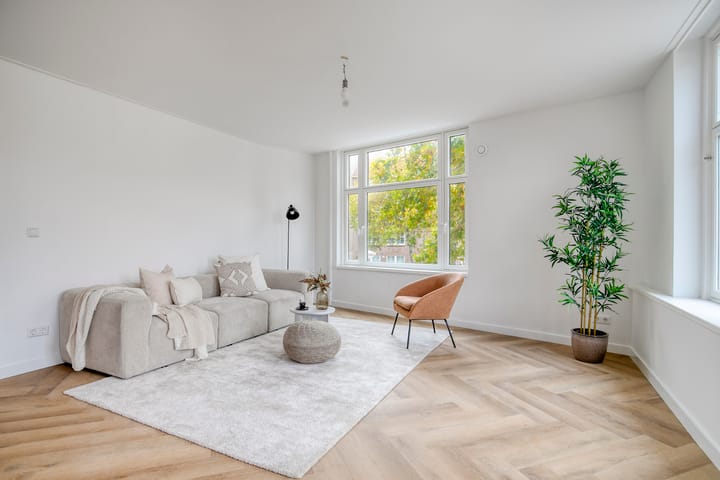 Foto 9 van Jan van Galenstraat 210-1