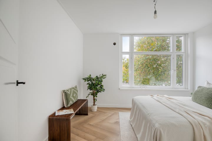 Foto 23 van Jan van Galenstraat 210-1