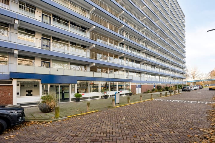 Photo 4 of Herman Gorterplaats 57