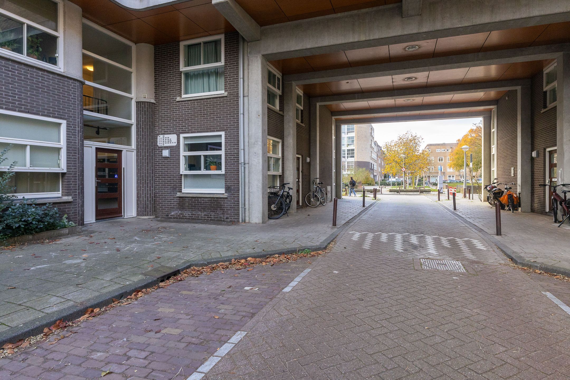 Foto 27 van Meerhuizenstraat 11-M