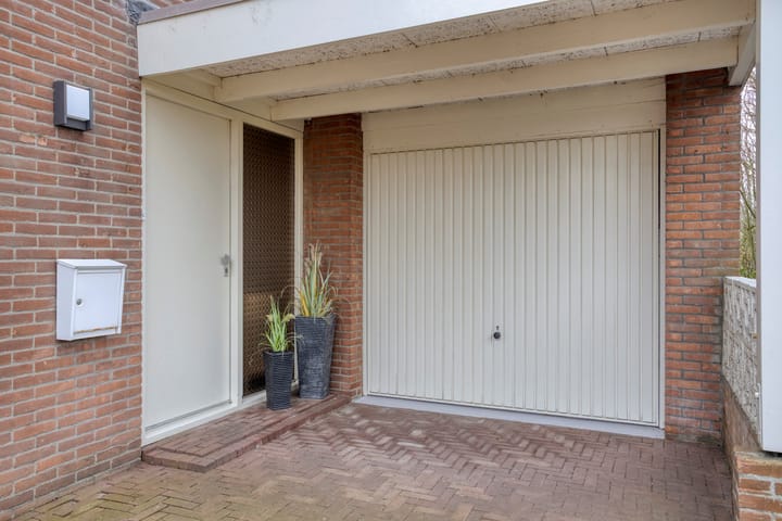 Photo 4 of Torenvalkstee 11