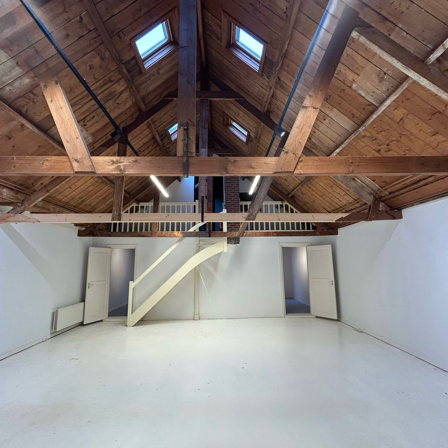 View photo 2 of Kooltjesbuurt 11-13