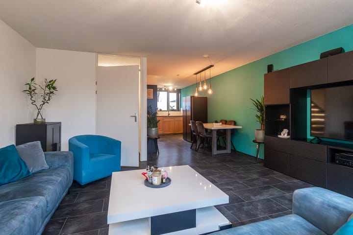 Foto 11 van Middenweg 102