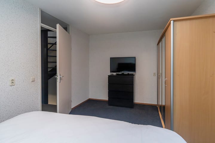 Foto 20 van Middenweg 102