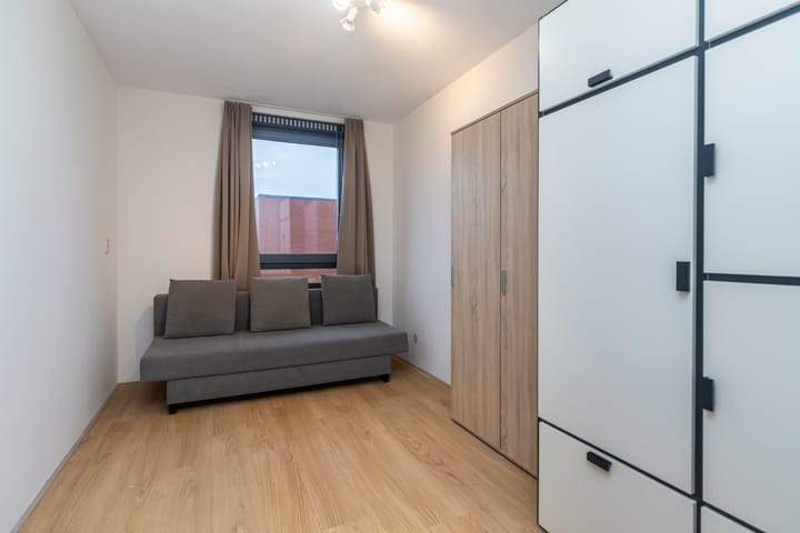 Foto 22 van Middenweg 102