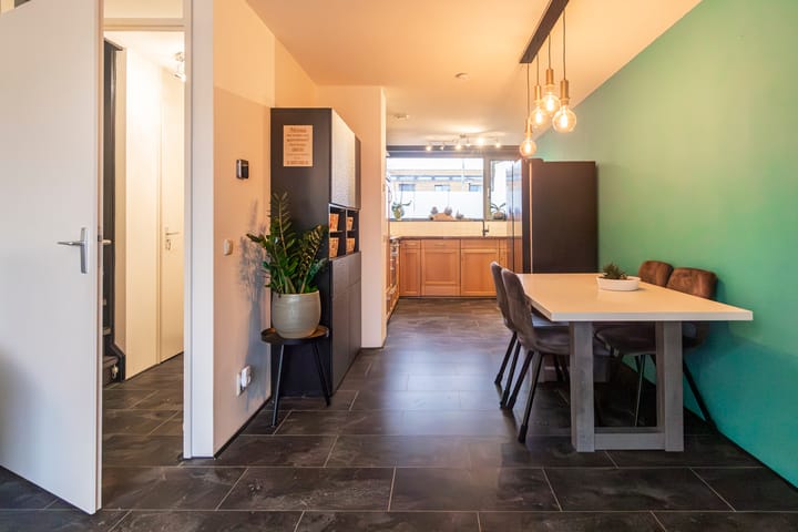 Foto 10 van Middenweg 102