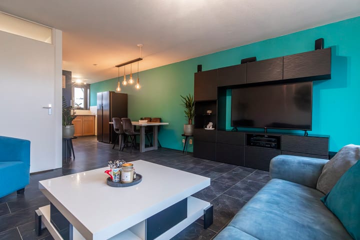 Foto 12 van Middenweg 102