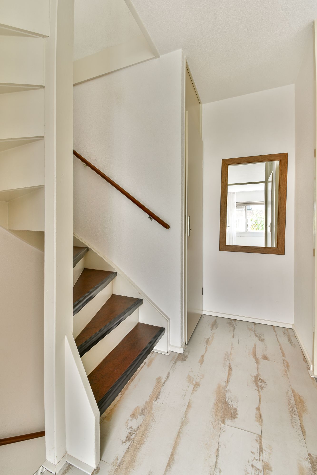 Photo 15 of Johanna Dekhuijzenstraat 18