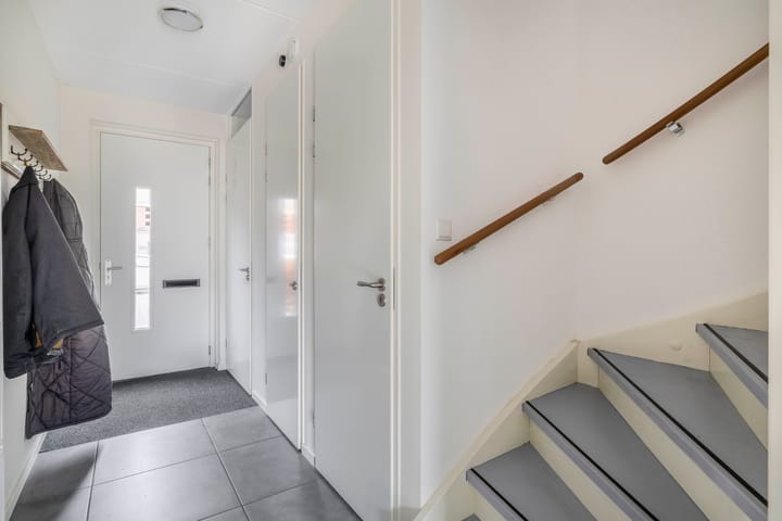 Foto 8 van Vuurvlinder 30