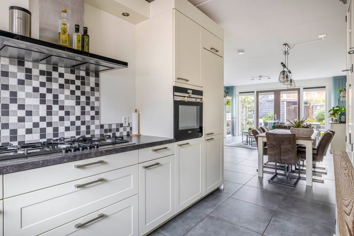 Foto 16 van Vuurvlinder 30