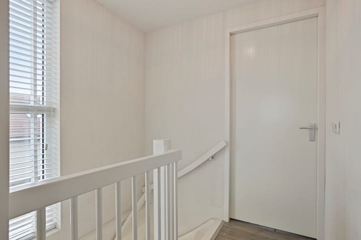 Photo 37 of J. Kruijverstraat 27