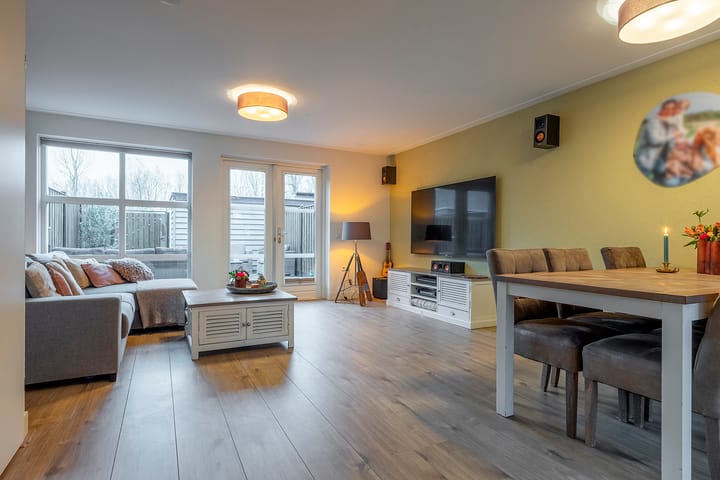 Foto 10 van Conny Stuartlaan 12