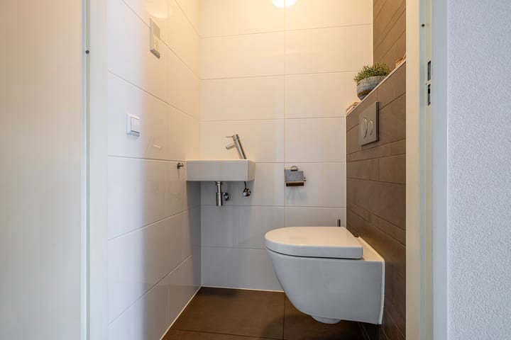 Foto 19 van Conny Stuartlaan 12