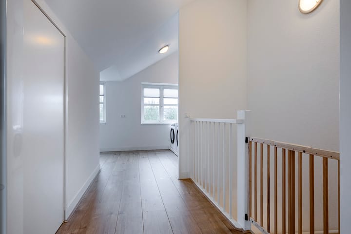 Foto 33 van Conny Stuartlaan 12