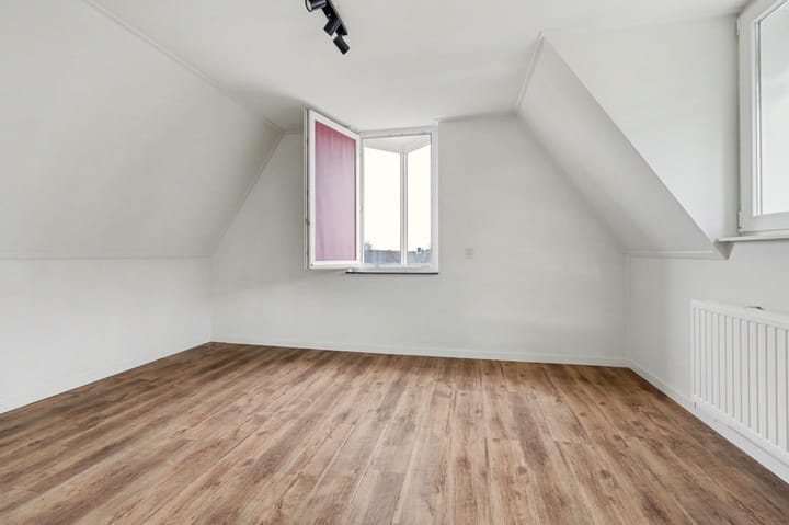 Foto 24 van Hugo de Grootstraat 7