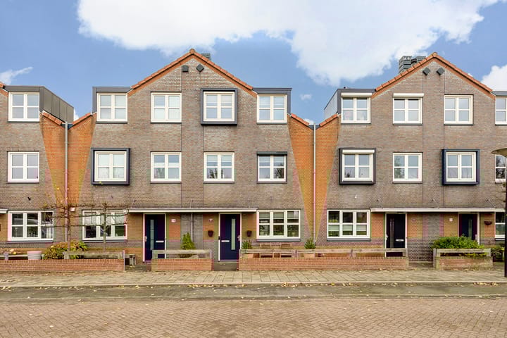 Foto 48 van Conny Stuartlaan 12