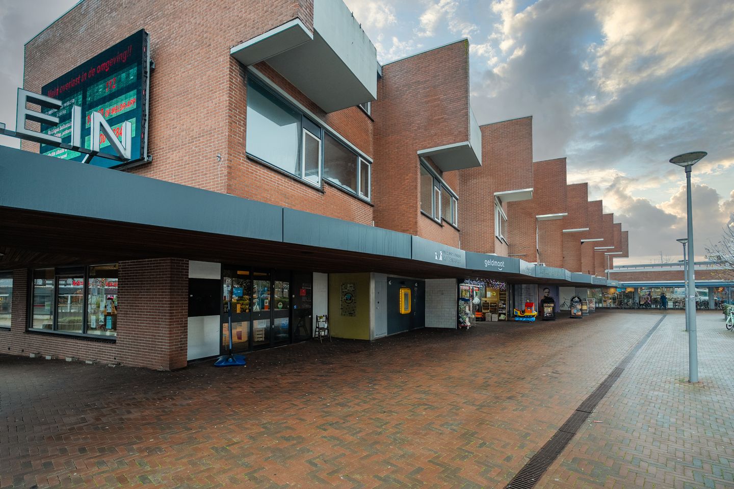 View photo 3 of Molenweg 57