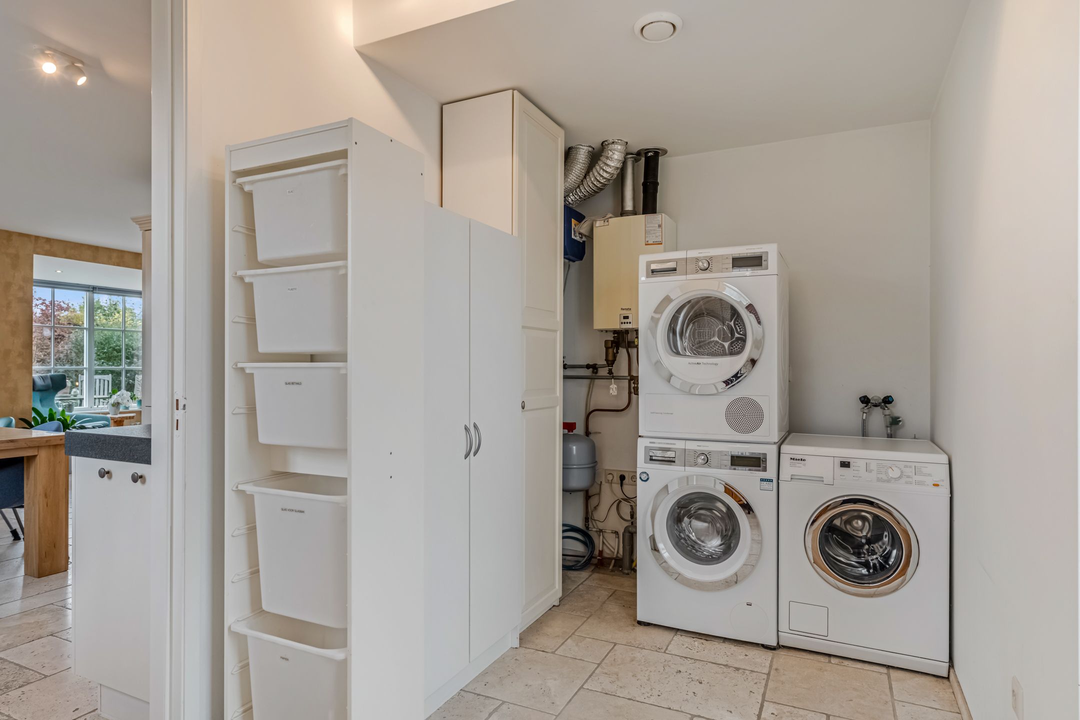 Photo 21 of Bredestraat 3