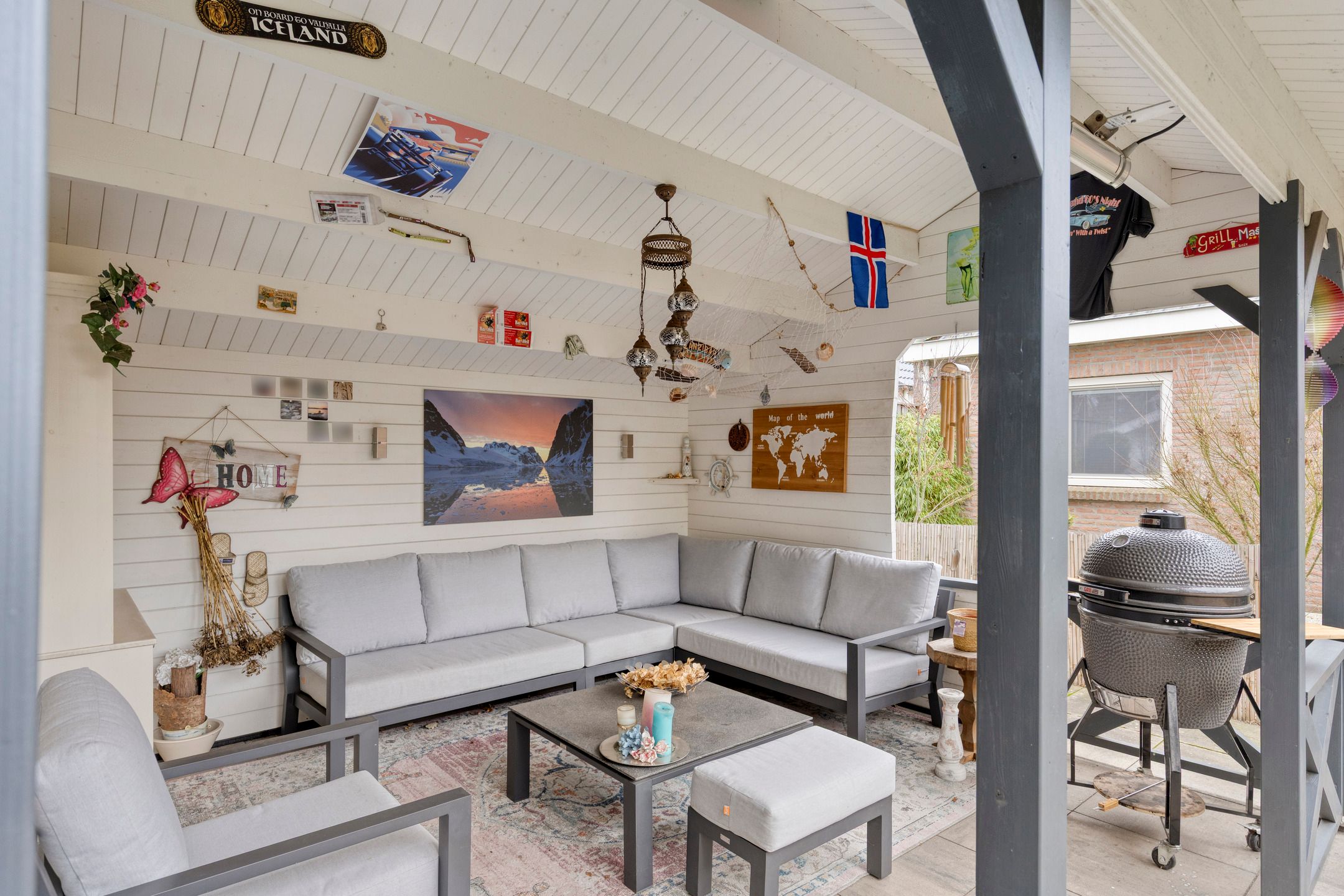 Photo 33 of Acacia 36