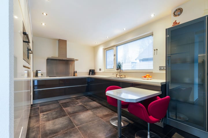 Photo 13 of Maasland 40