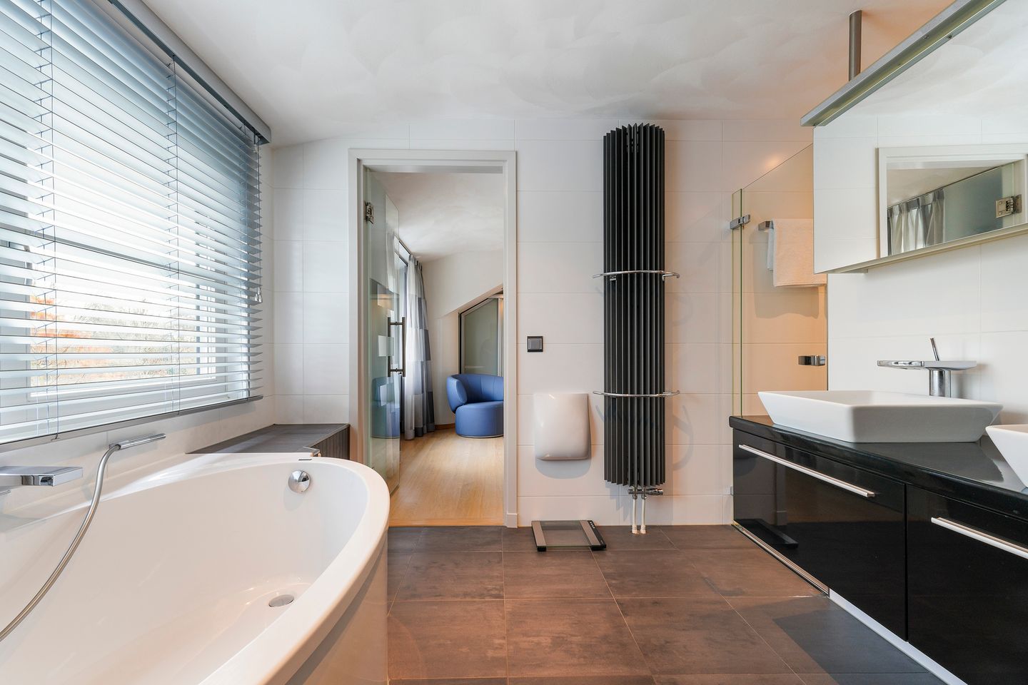 Photo 19 of Maasland 40