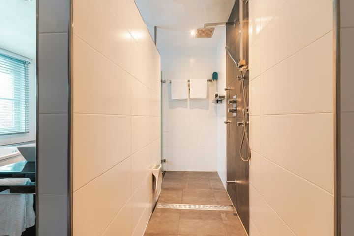 Photo 20 of Maasland 40