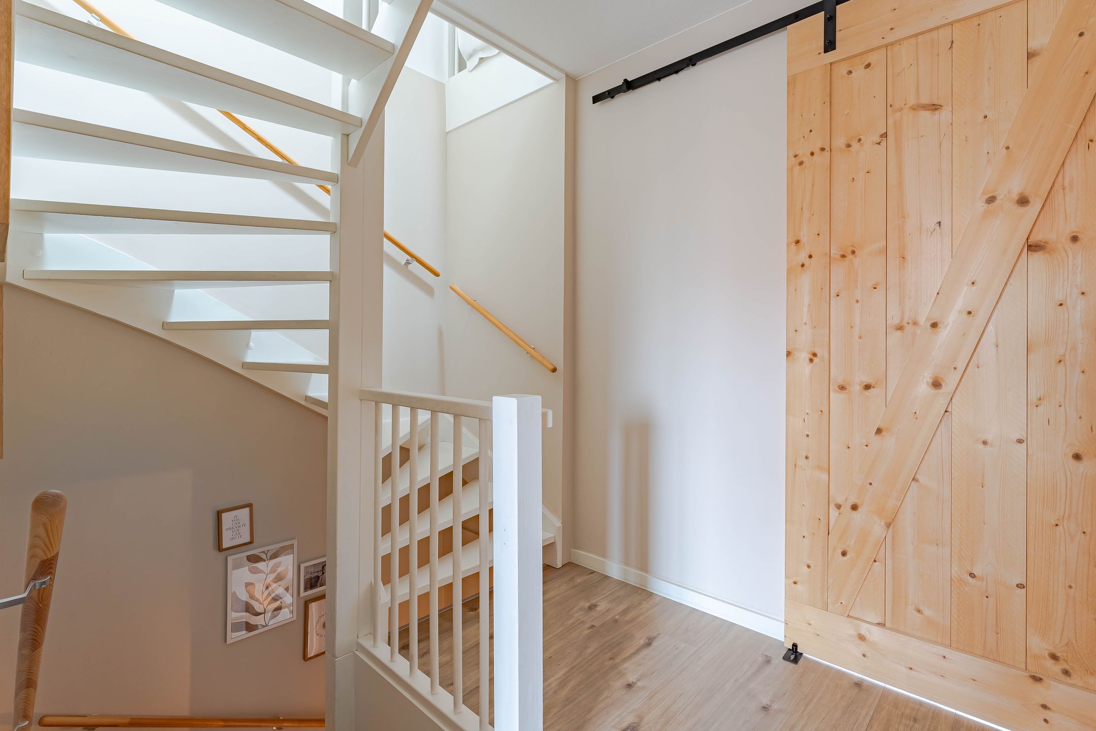 Foto 24 van Brederodepeer 14