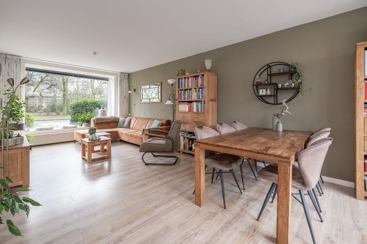 Photo 2 of Damhertlaan 61