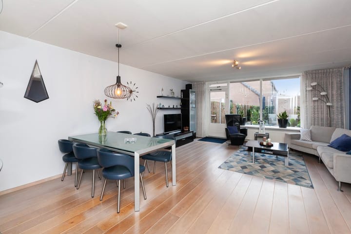 Foto 6 van Krulmos 30