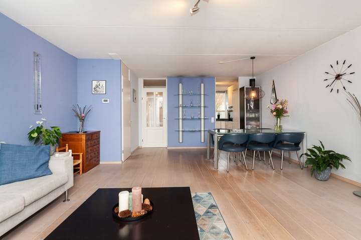 Foto 8 van Krulmos 30