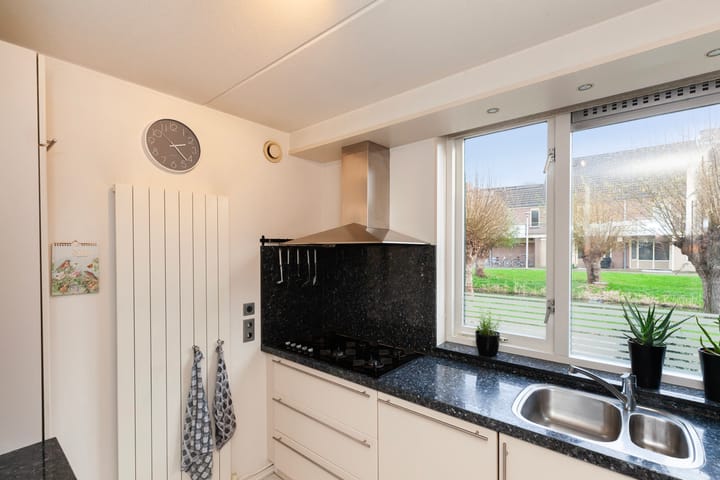 Foto 10 van Krulmos 30