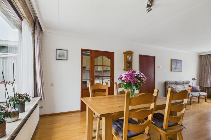 Foto 13 van Reggestraat 9