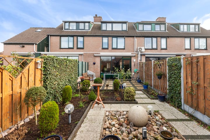 Foto 29 van Krulmos 30