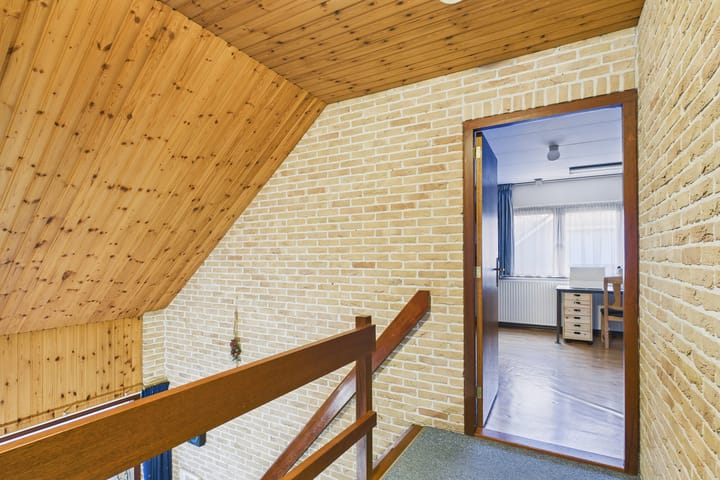 Foto 28 van Reggestraat 9