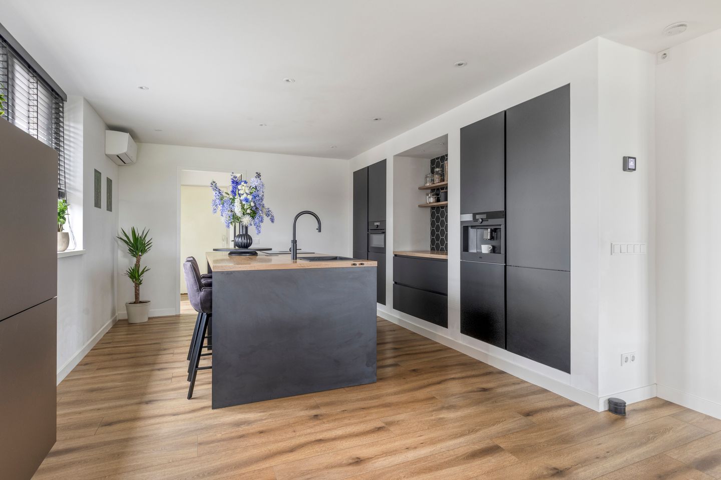 Bekijk foto 3 van Noordweegseweg 4